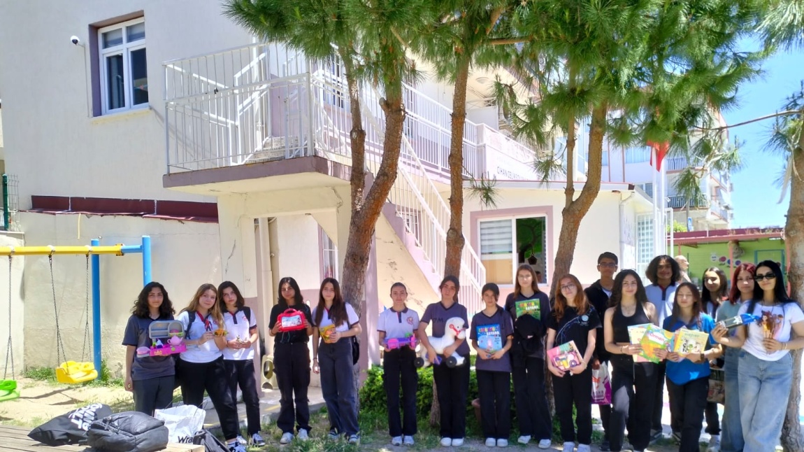 Sosyal sorumluluk projesi kapsamında derici Mustafa Gürbüz Anadolu lisesi öğrencileri okulumuzu ziyaret etti